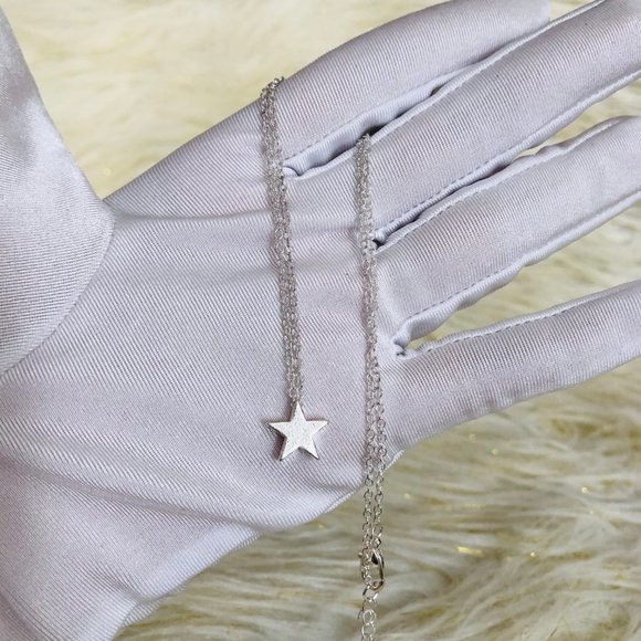 ⚠️PRICE FIRM⚠️ Pretty Star Necklace - Picture 7 of 12